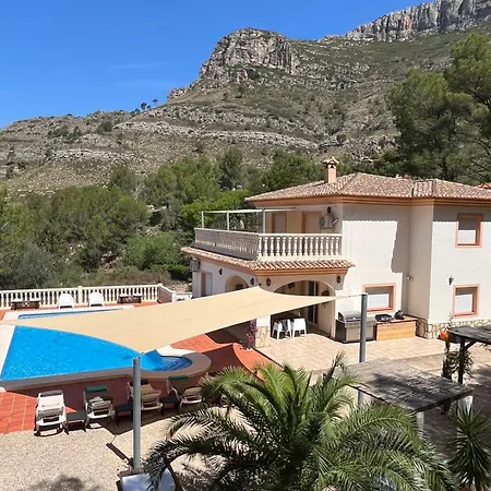 Casa Luna